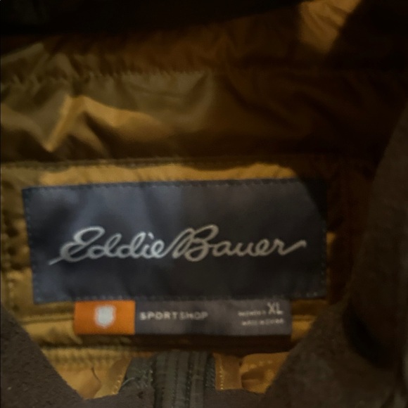 Eddie Bauer Olive Green Women's Puffer Vest - Picture 3 of 10